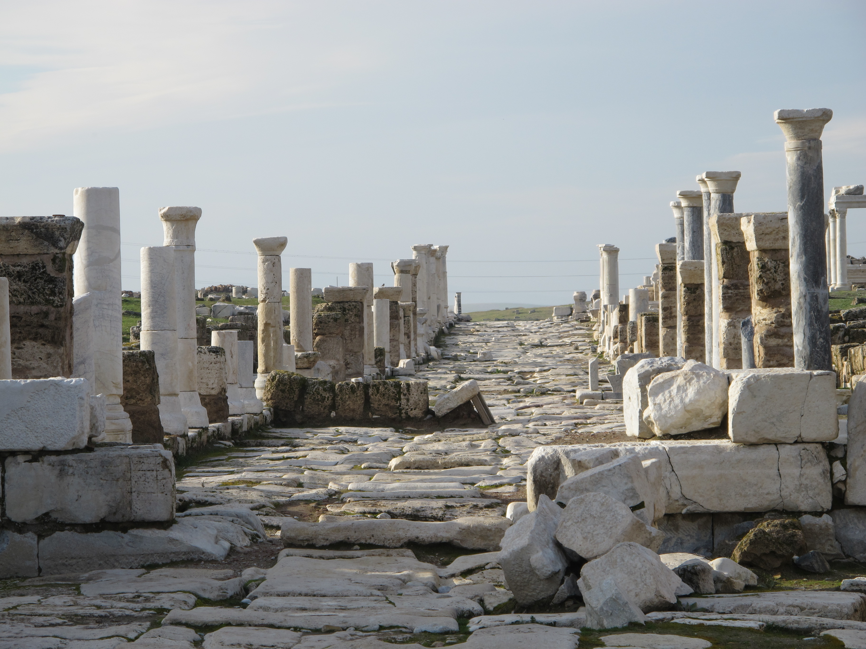 Calle principal de Laodicea